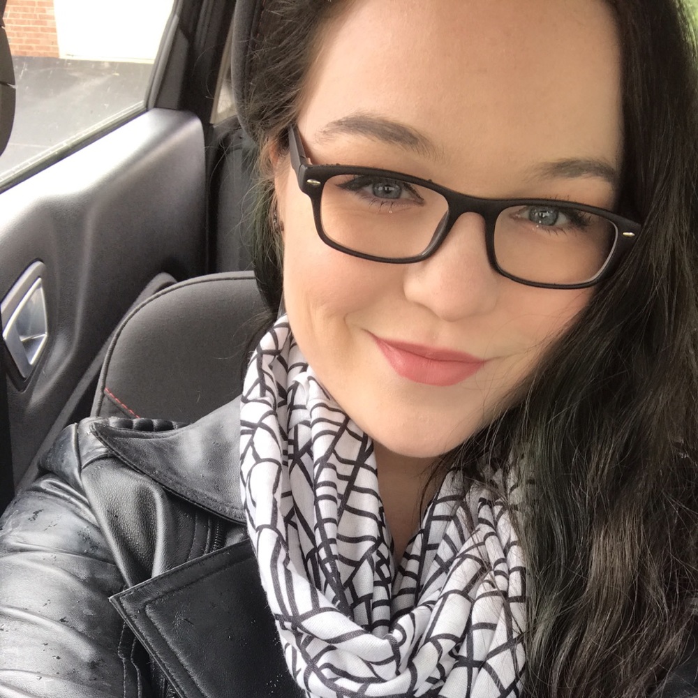 Meet your Posher, Sarah